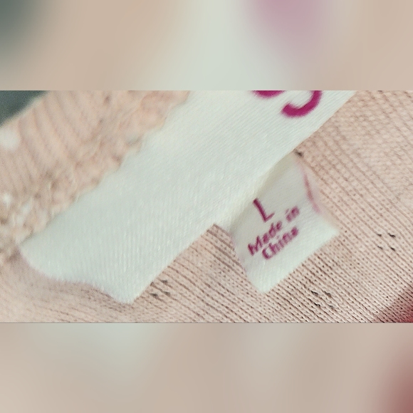 SO TOP SIZE L JUNIORS 1 FREE GUESS SHIRT - Picture 5 of 10